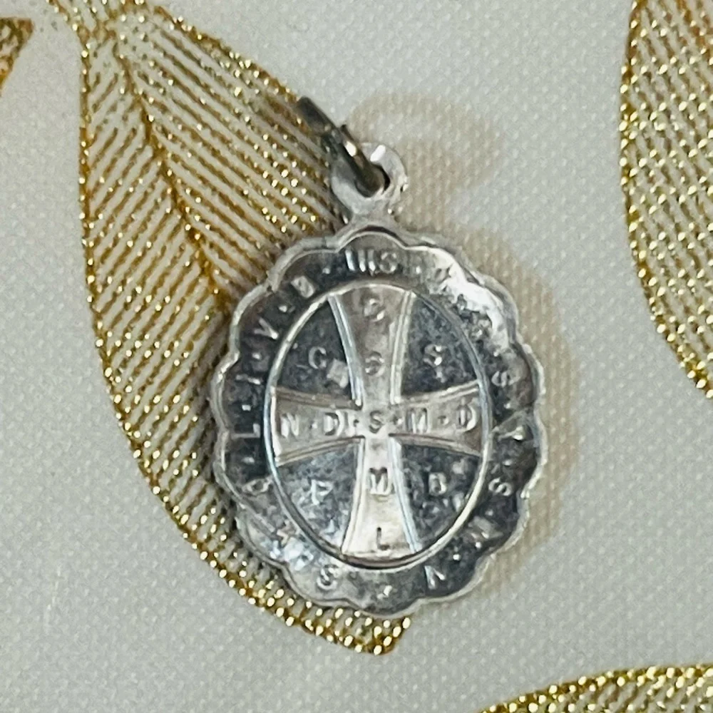 VTG Lot Of 5 Religious Christian’s Medals Pendant Catholic saints #1